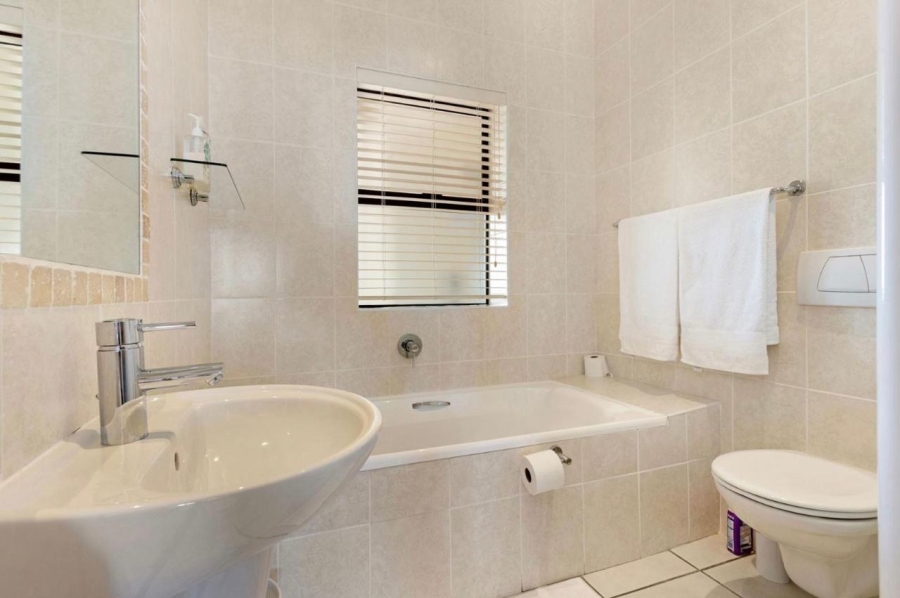 2 Bedroom Property for Sale in Big Bay Western Cape